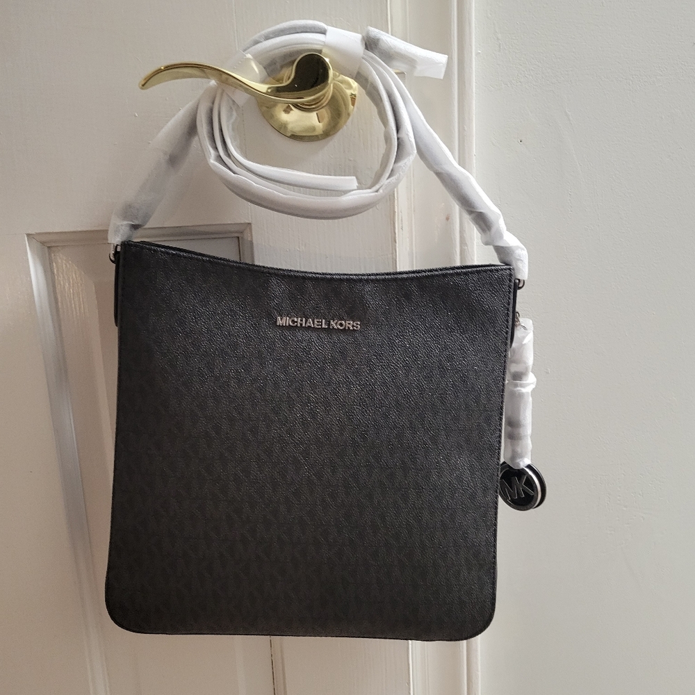 Michael Kors Signature Crossbody